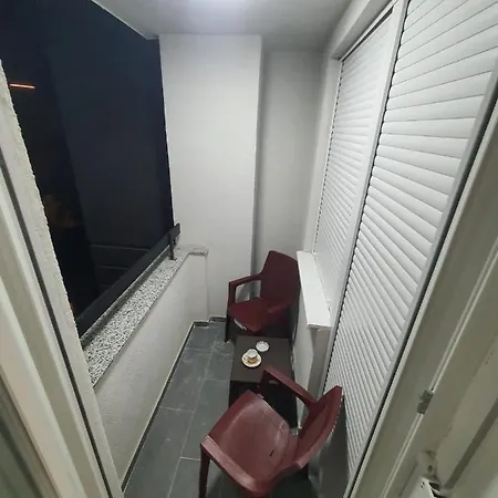 Darija Apartman U Centru Sa Parkingom