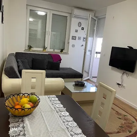 Darija Apartman U Centru Sa Parkingom Novi Pazar