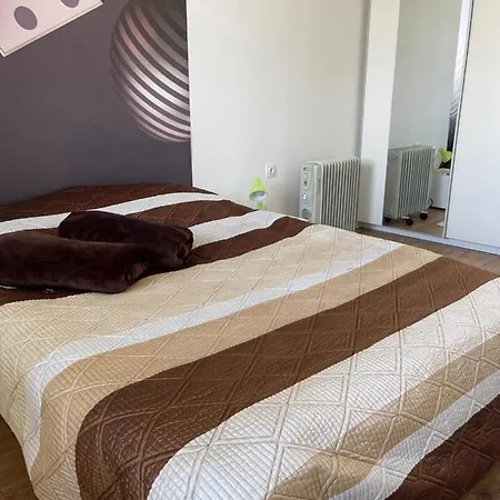 Darija Apartman U Centru Sa Parkingom Novi Pazar